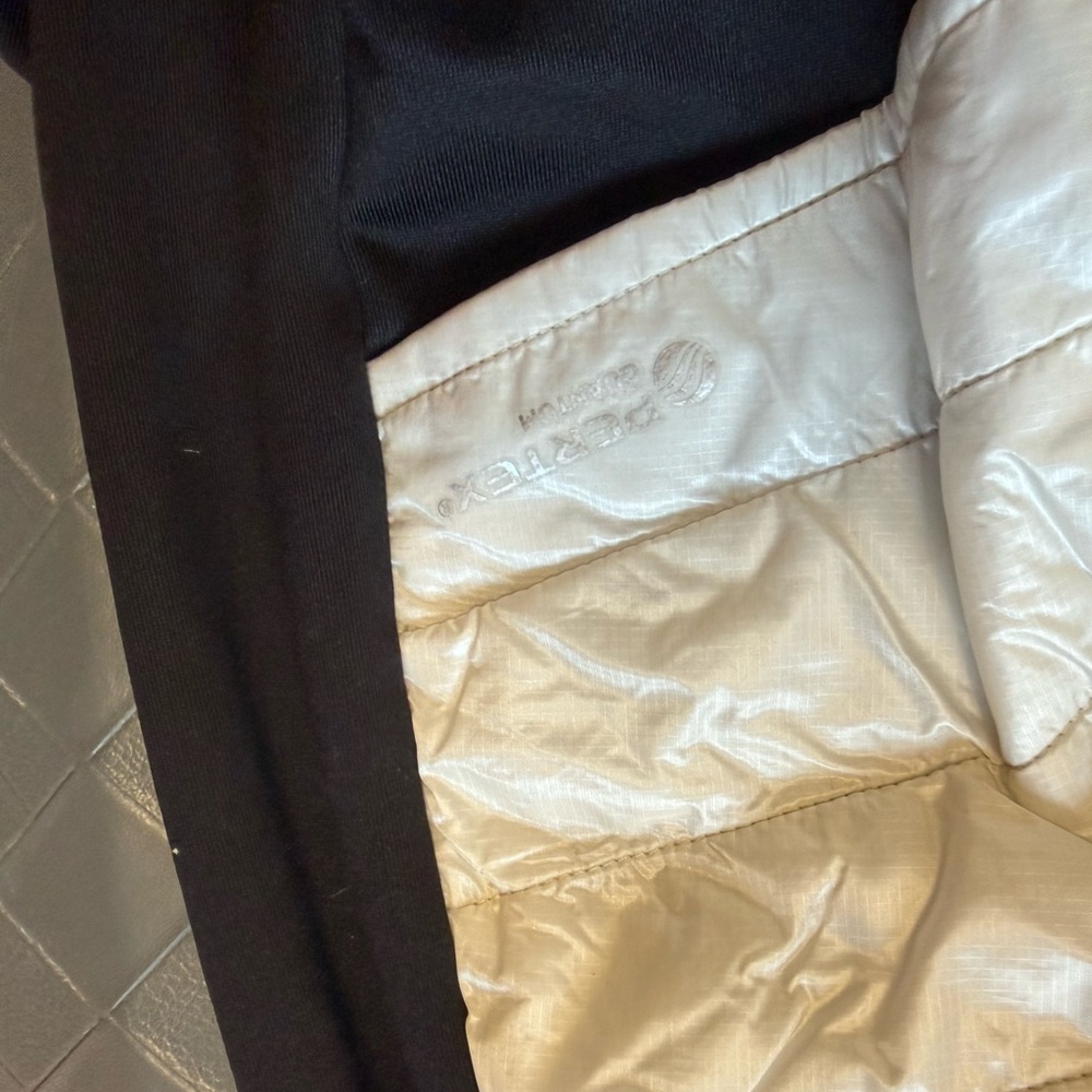 Indyeva Quilted down Panel Performance Leggings in Black and White - Picture 5 of 5
